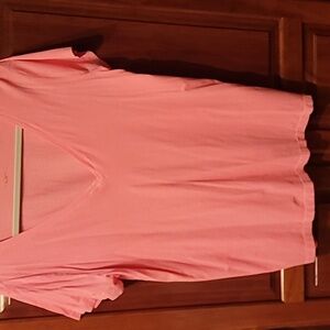 Lily Pulitzer size L v- neck tee